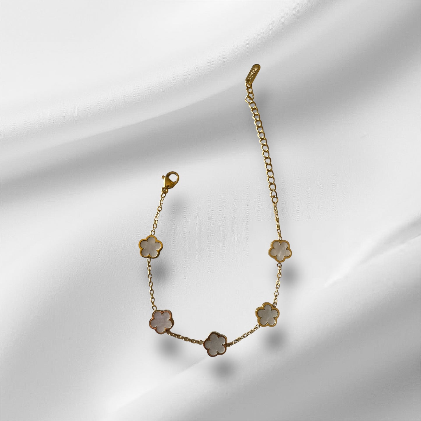 Bracelet floral nacré